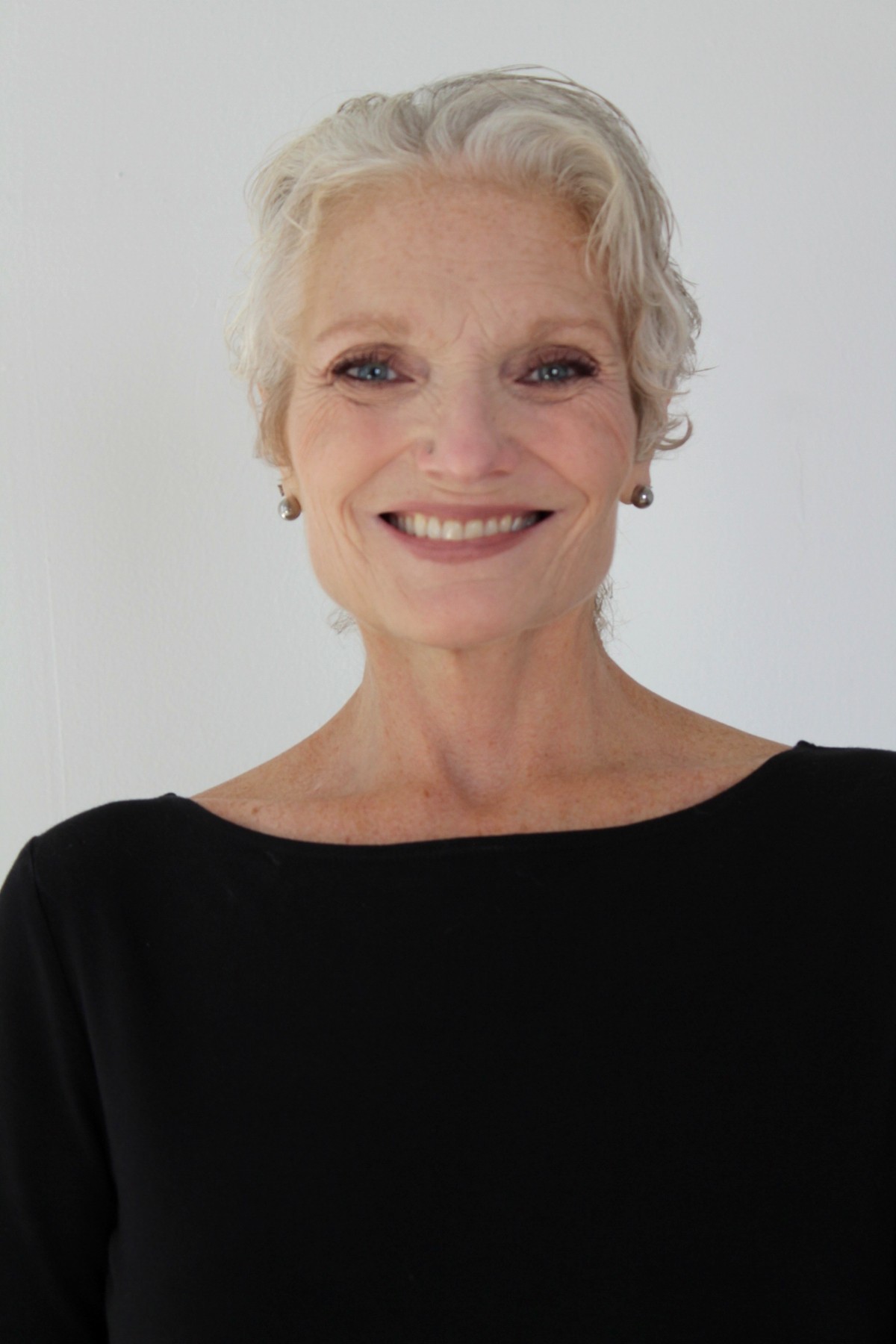 Catherine Handy, smiling headshot